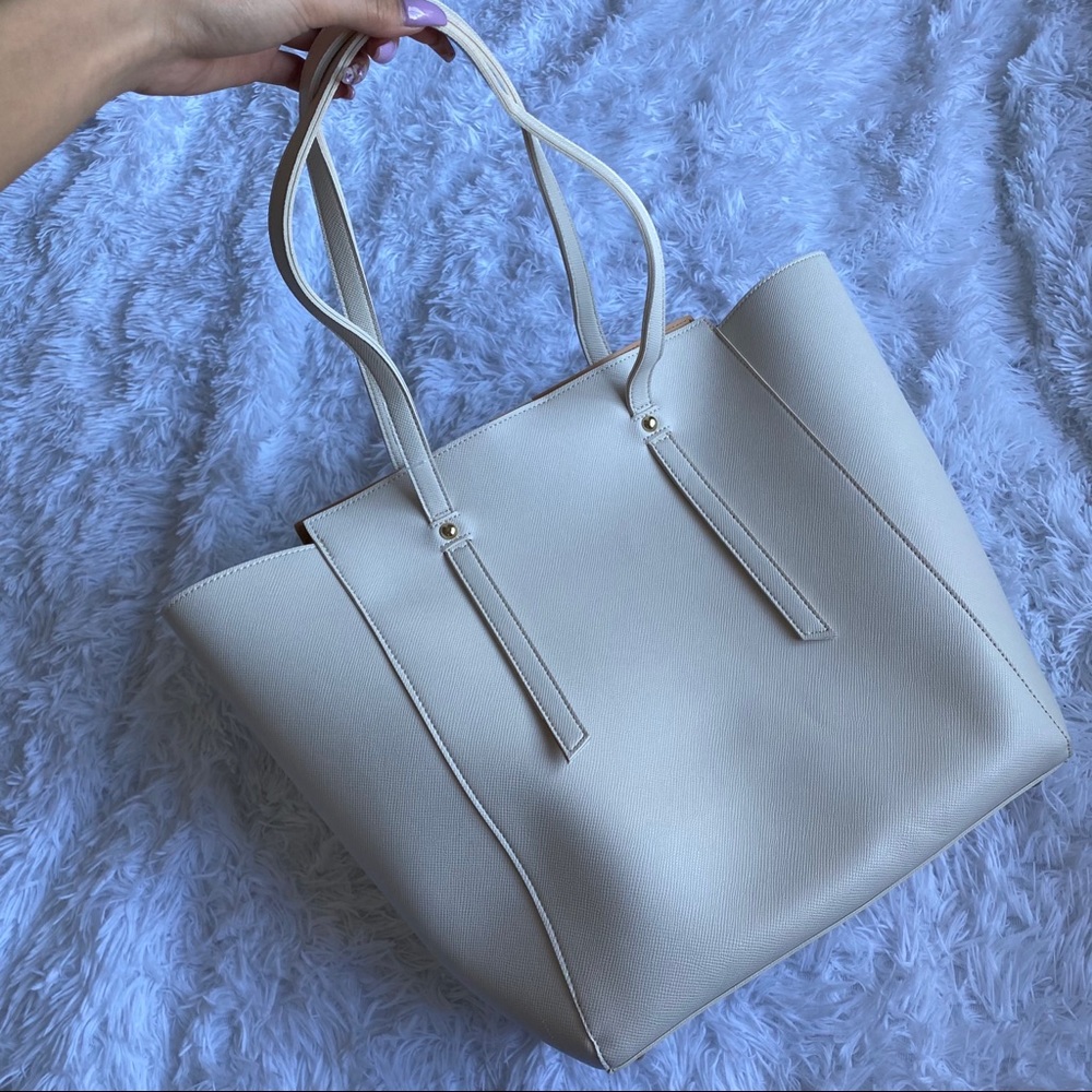Cream tote bag